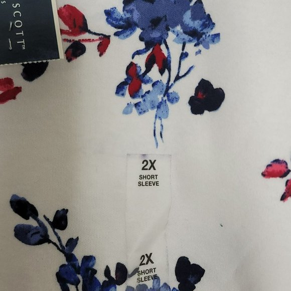Karen Scott Short Sleeve T-shirt 2X Floral Red White Blue - Picture 5 of 6